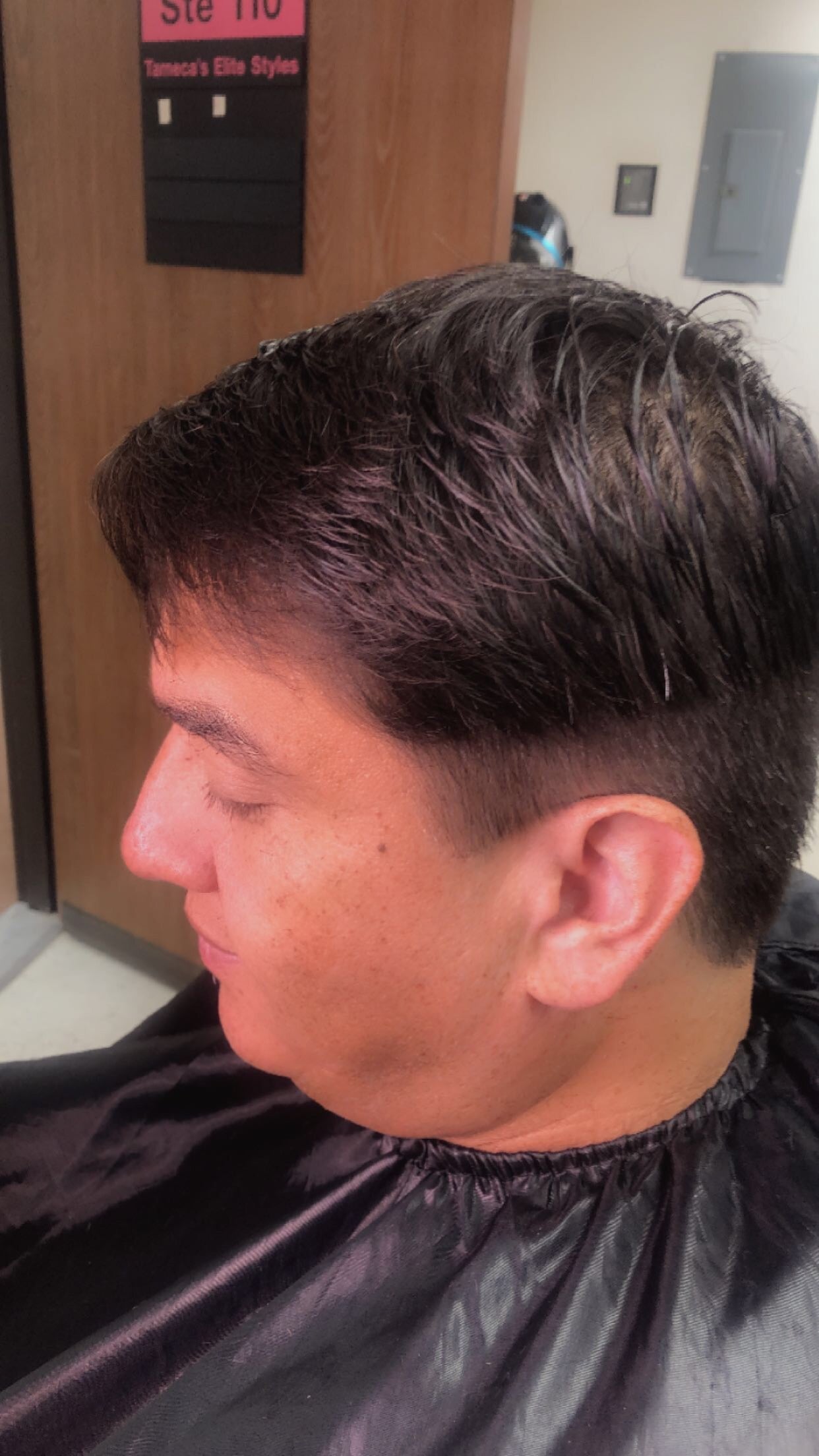 Booking: Men’s Haircut ($25 NON-Refundable Booking Fee)