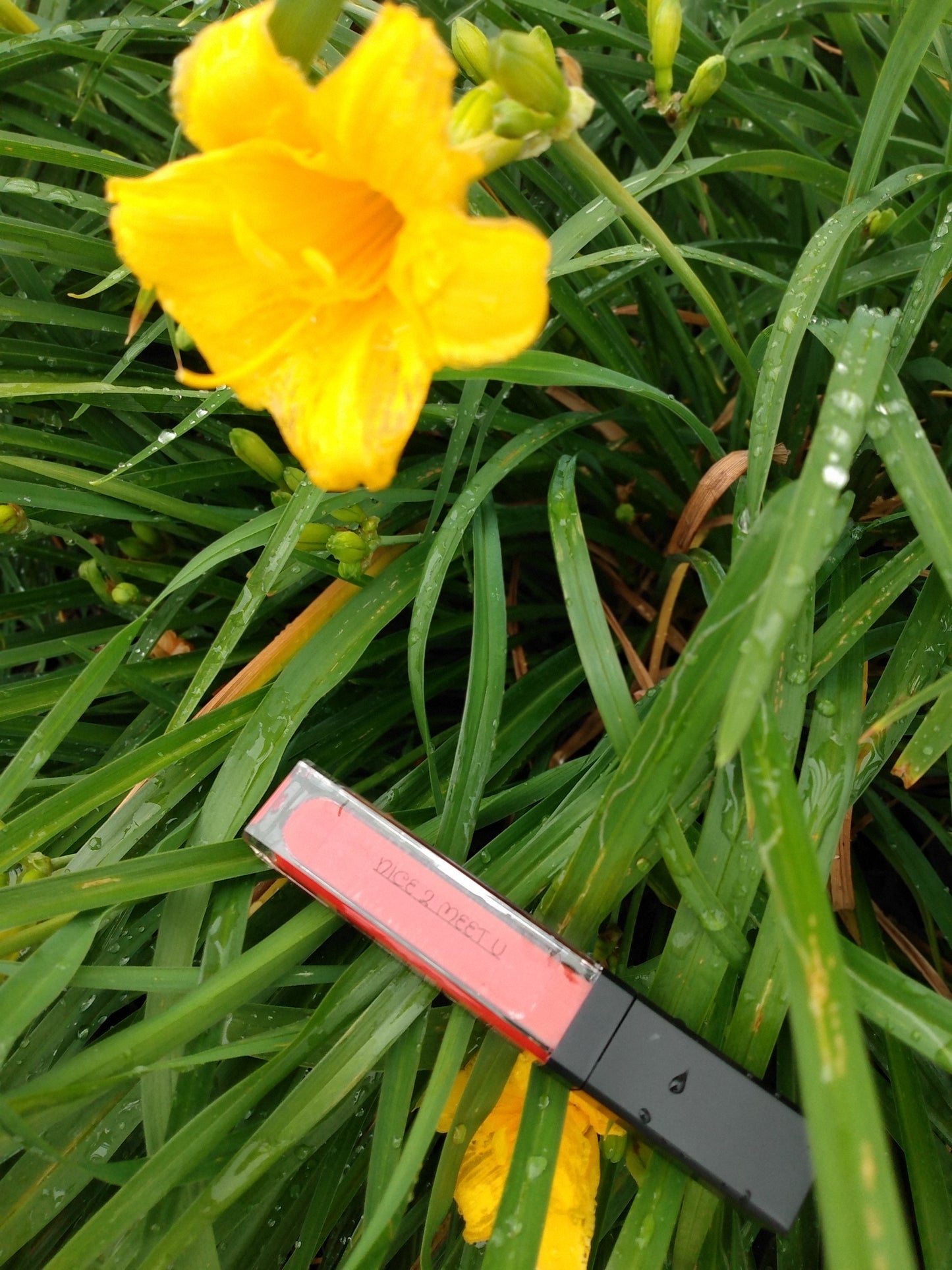 NICE 2 MEET U Liquid Matte Lip Gloss